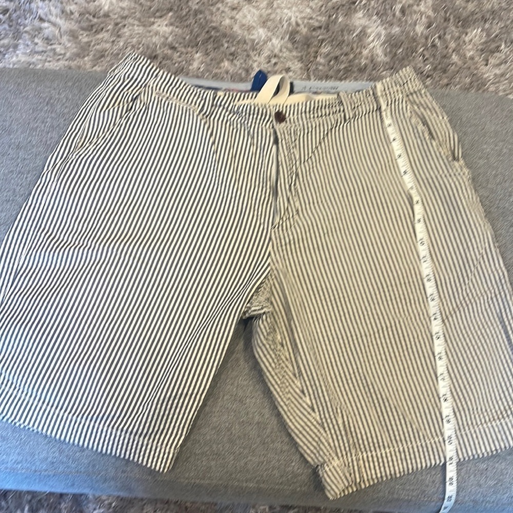 J Crew Shorts Mens 36 Blue Stripe Flat Front Chino Seersucker Casual Cotton